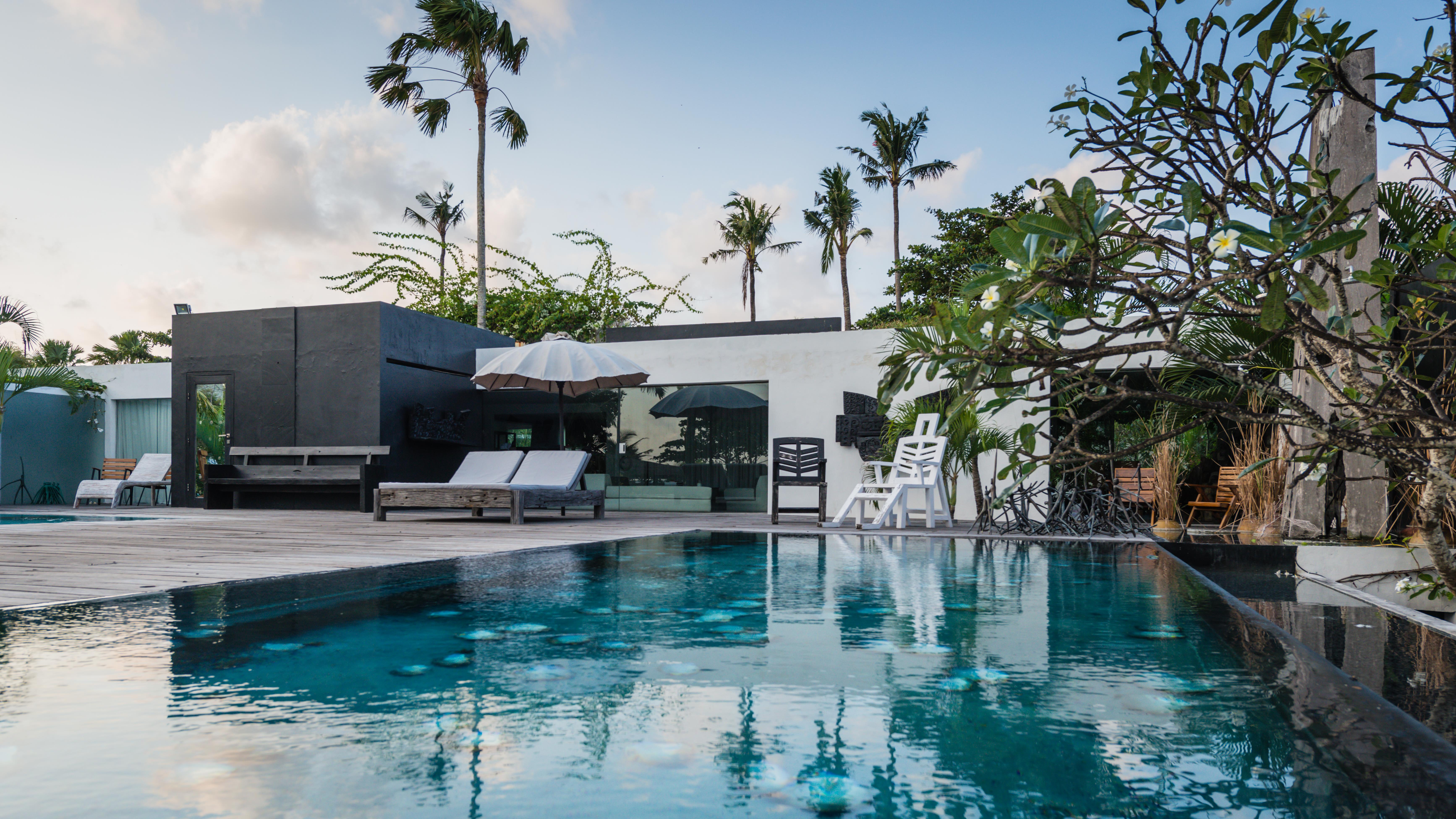 Rent Villa Morabito | 12 bedrooms | Sleeps 24 | Pool | Canggu, Bali | AF8A1